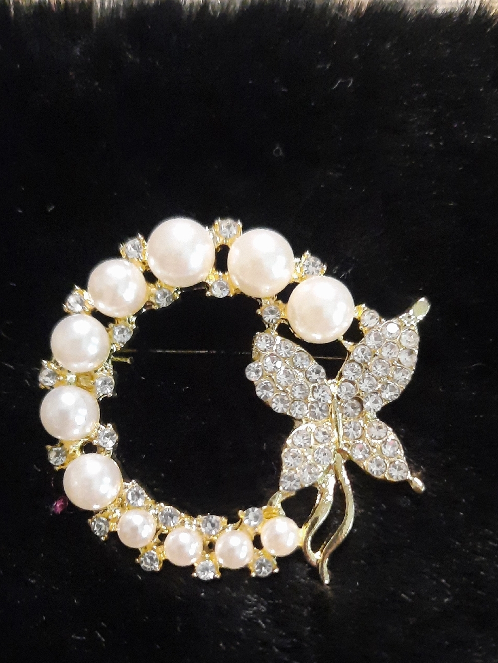 Pearl & Crystal Butterfly Wreath Brooch - Gold Tone